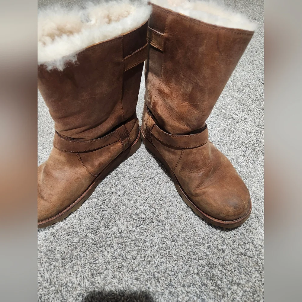 UGG Chestnut Brown Shearling-Lined Winter Boots